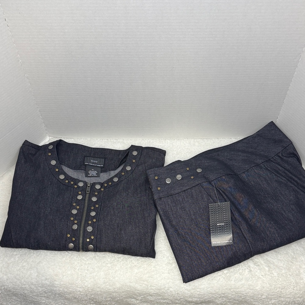 Women's Dark Blue Jeans